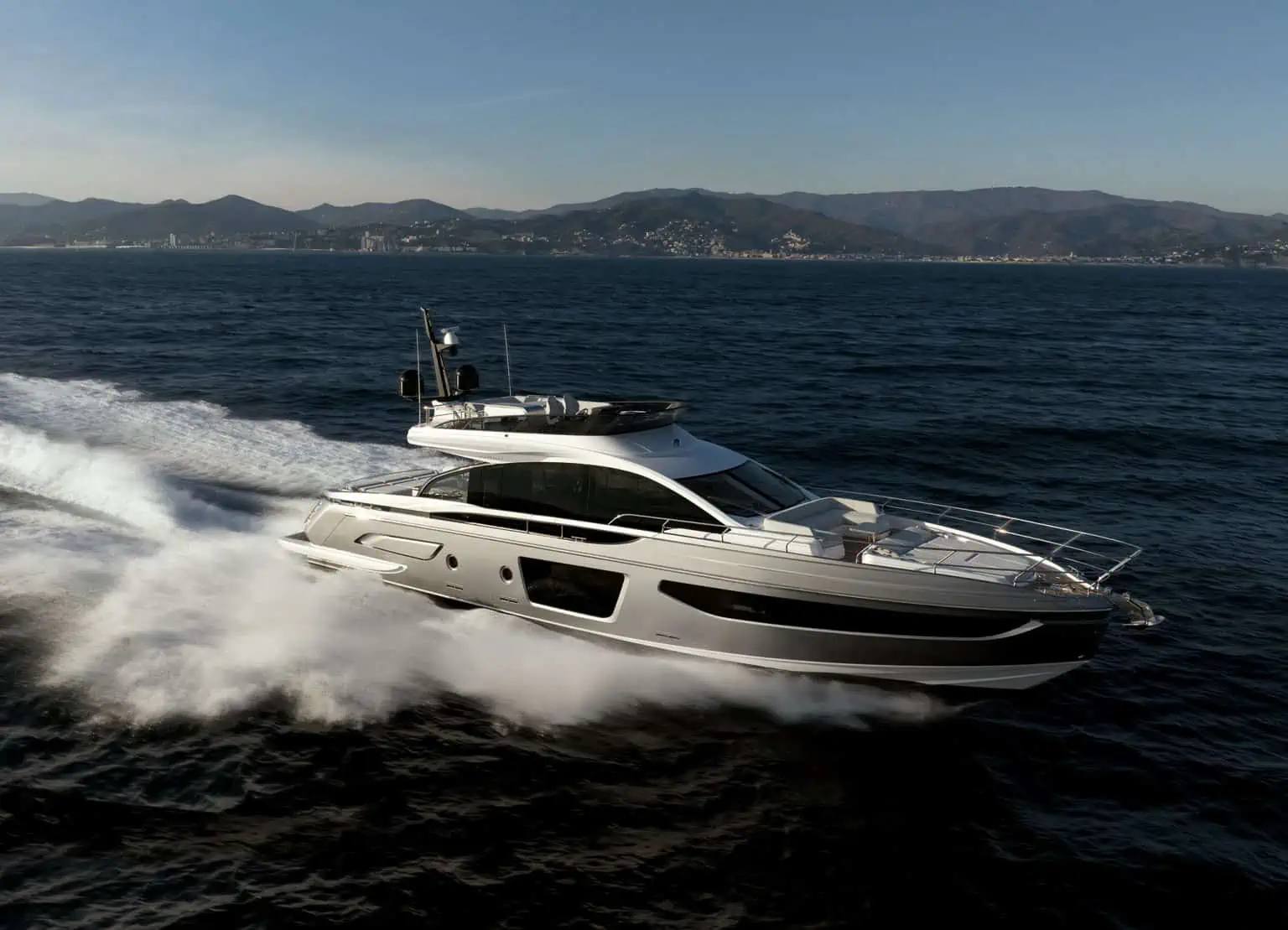 AZIMUT S7